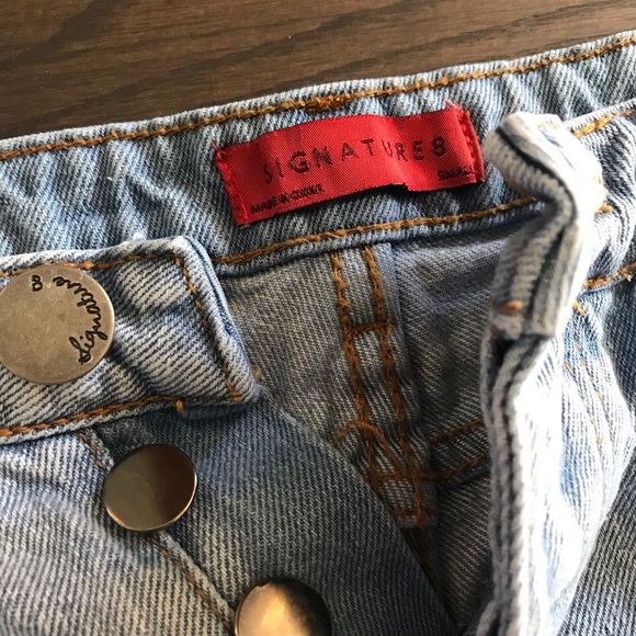 SIGNATURE 8 SHORTS DENIM DISTRESSED WOMEN - S8210 - Picture 6 of 8